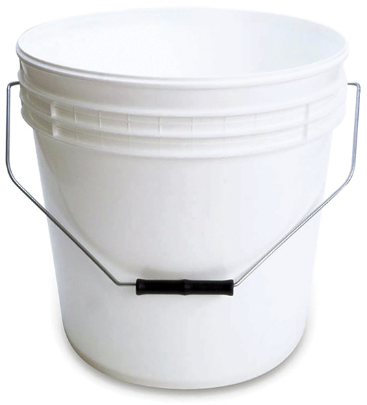 SECCHI IN PLASTICA PER PITTURA LT.15              